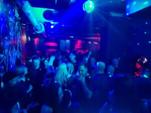 Basement des headCRASH